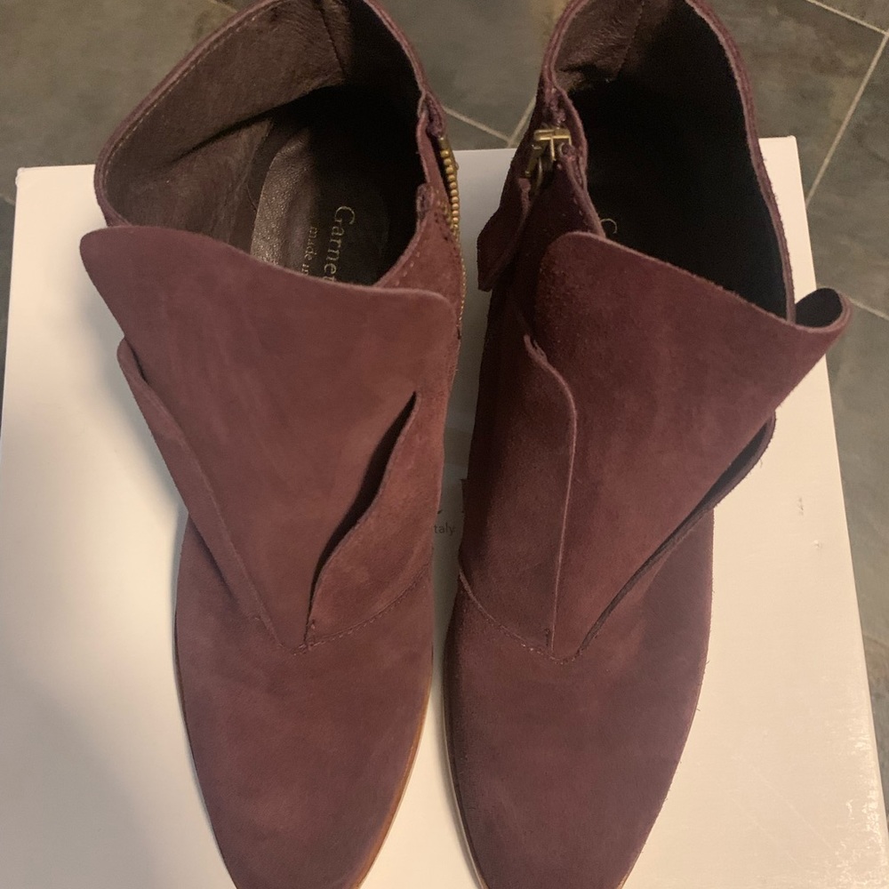 Garnet Hill ankle boots 10